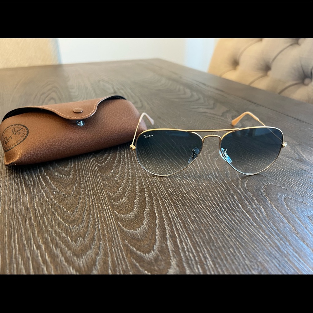 RAY BAN AVIATOR GRADIENT SUNGLASSES